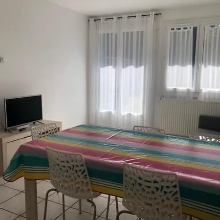 Les Du Paradis * Murol