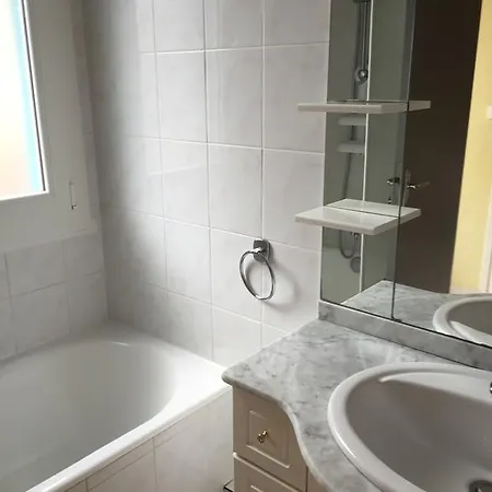 Les Du Paradis * Murol