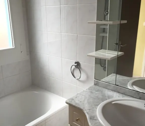 Les Du Paradis * Murol